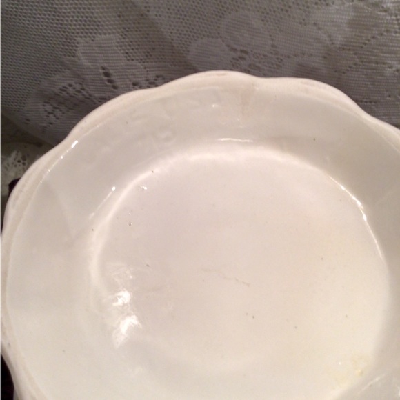 California Pottery Grape Embossed Soup Tureen - Picture 12 of 16